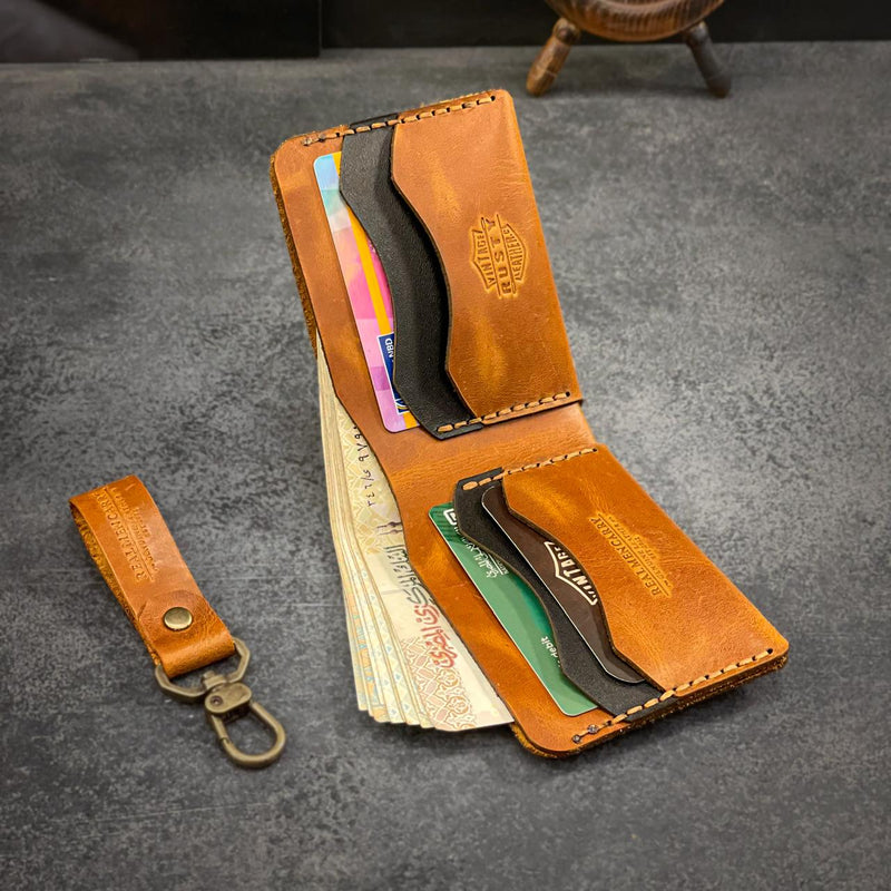 Claw wallet - “Cow pull-up leather”