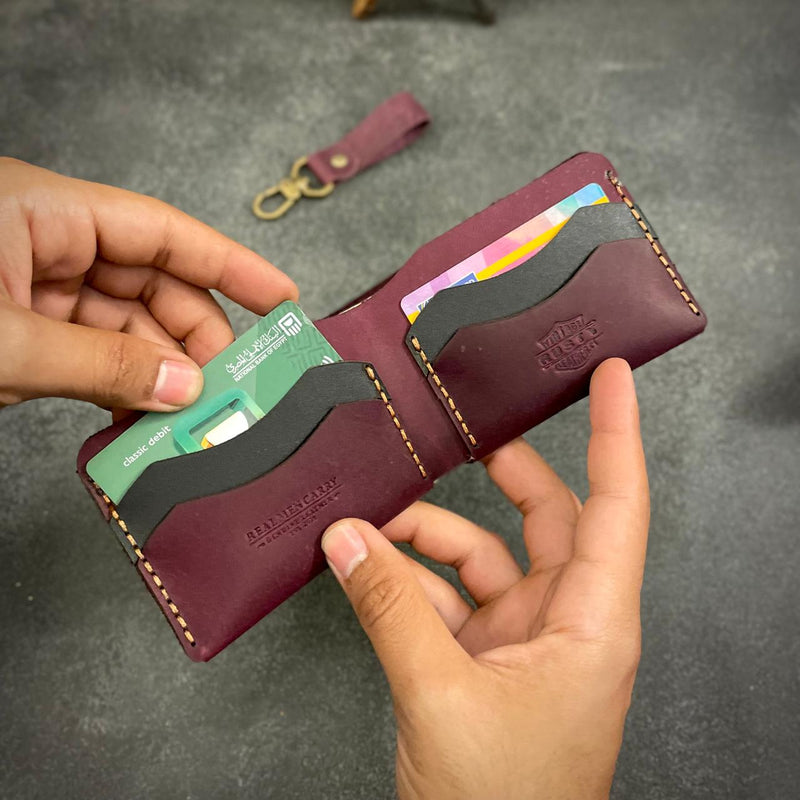 Claw wallet - “Cow pull-up leather”