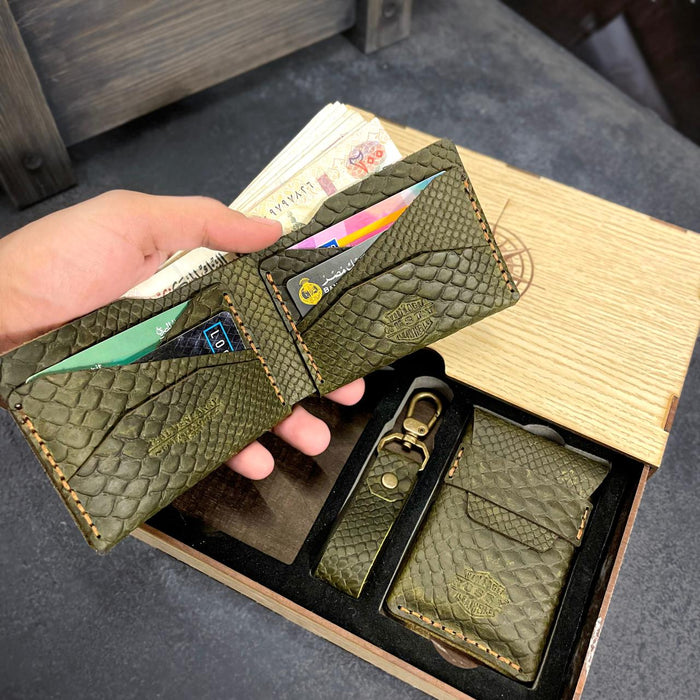 Rusty packages – Rusty leather c