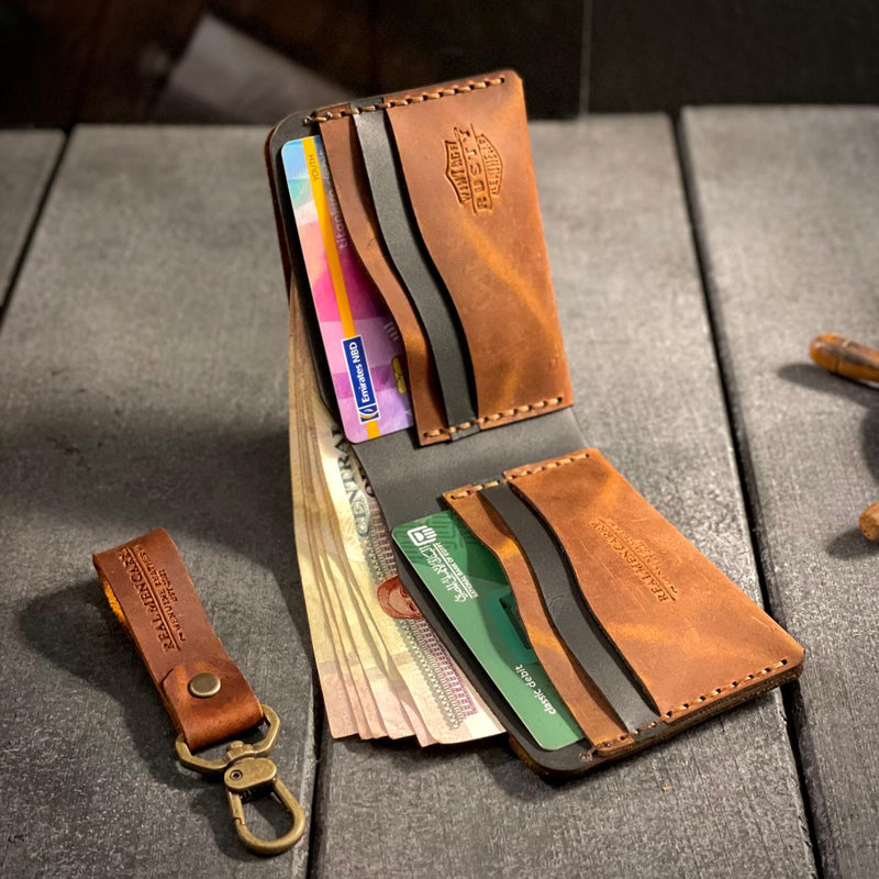 Elite-wallet - “cow pullup leather” + free medal